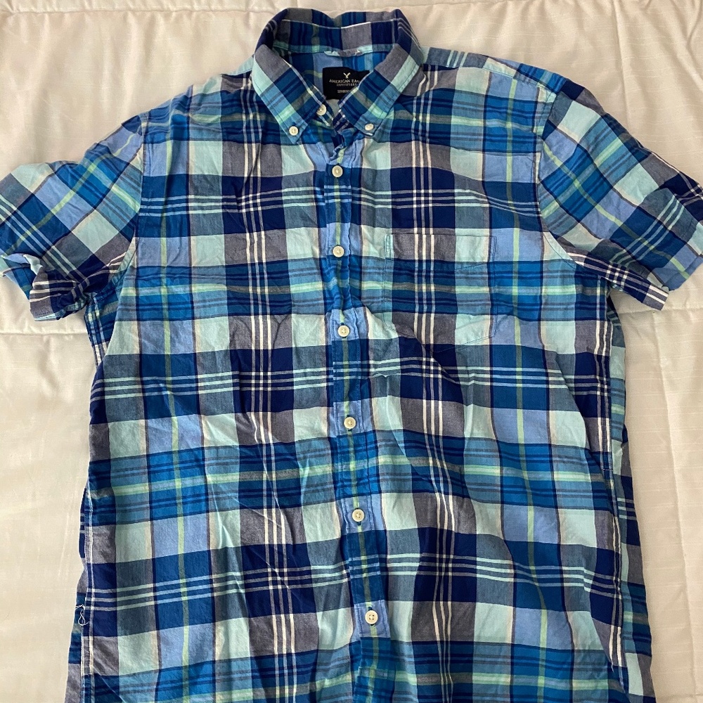 American Eagle button shirt